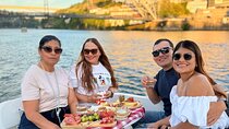 Porto Private Yacht Tour: Bridges, River Mouth & Drinks Included