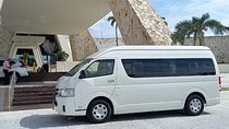 Private Roundtrip Transportation Cancun Airport up 10 People
