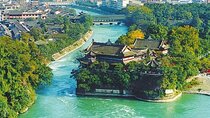 Mount Qingcheng and Dujiangyan Irrigation Sightseeing Tour