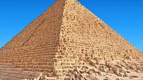 Day Tour Pyramids of Giza and Great Pyramid of Khufu 