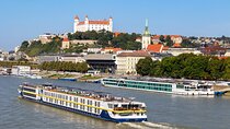 Private Tour Grand City in Bratislava with Devin Castle