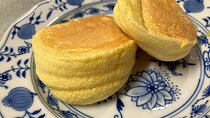 JAPANESE Fluffy Souffle Pancakes & Nature Walk in Todoroki