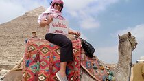 Private Giza Pyramids, Saqqara & Memphis Tour with Local Lunch