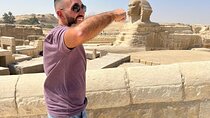 Cairo Private Tour Pyramids of Giza & Saqqara with egyption Lunch