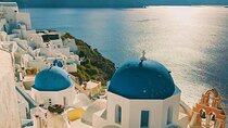 4 Hour Private Tour Experience in Santorini