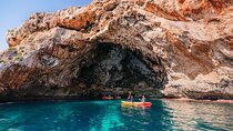 Cala Varques: Guided kayak Sea caves expedition & snorkeling