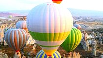 Cappadocia Hot Air Balloon Flight / Over Goreme & FairyChimneys 