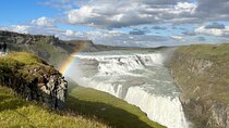 8 Hour Private Golden Circle Tour with Geyser and Waterfalls