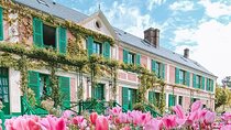 Private Giverny Tour with Roundtrip Transfer from Paris or CDG 