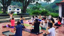 6 Day Yoga Hiking and Sound Healing Retreat in Nepal