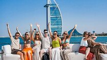 Luxury Private Guided Yacht Tour in Dubai