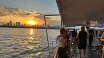 Sunset Río de la Plata & Open Bar