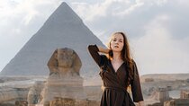 Cairo Pyramids, Sphinx, Museum & Bazaar Tour with Female Guide