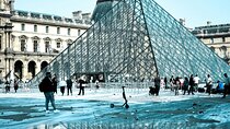 Louvre Museum with Mona Lisa Direct Entry Experience 