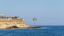 Private Tour Parasailing in Malta