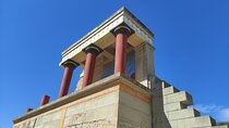 Knossos Palace and Heraklion City Guided Tour from Chania