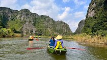 Deluxe Day Trip from Hanoi: Discover Hoa Lu, Tam Coc & Mua Caves 