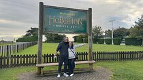 Private Day Tour of Hobbiton Movie Set, Rotorua Mud Pool & More