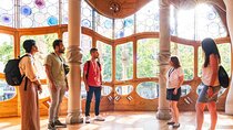 Casa Batllo Fast Track Tour with Optional White Rabbit Museum 