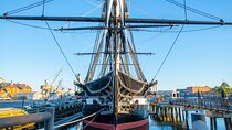 Boston History Walking Tour with USS Constitution and Boat Cruise