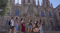 Barcelona Highlights Guided Tour with Monjuic Cable Car 
