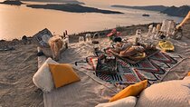 Private Santorini Sunset Picnic Experience