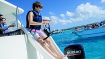 Shared Family Snorkeling Boat with Drinks and Snacks