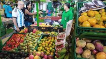 Private Fruit Tasting and City Tour in Medellin