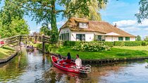 Giethoorn Day Trip from Amsterdam with Boat Trip