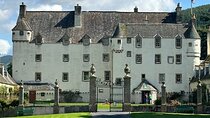 Private Traquair House, Dawyck Gardens and Border Day Tour