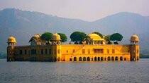 Jaipur: Full Day City highlights with tour guide & Lunch Buffet