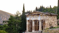 Delphi Arachova & Monast. Hosios Loukas from Athens Private Tour