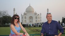 Skip-The-Line Taj Mahal Guided Tour with Flexible Options