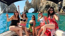 Cabo Private Yacht Tour: The Arch, Sea Lions & Scenic Beaches