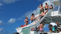 Party Boat /View Dolphins / Snorkling /Free Drinks and Transportation