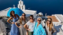 Santorini: 6hr Small Group Goddess Getaway Women-Only Tour