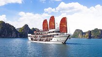 From Hanoi: 2-Day Luxury Ha Long Bay Cruise with Private Balcony 