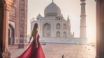Sunrise Taj Mahal & Agra Fort Private Tour from Delhi – Inclusive