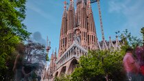 Photo Walking Tour Sagrada Familia and Gaudí in Barcelona