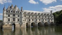 Private Day Trip From Paris to Loire Valley