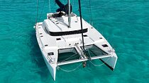 4hrs/60ft Luxury Catamaran Private Charter Cancun to Isla Mujeres