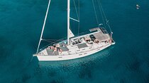 Sailing Cruise to Dia Island with Meal and Water Activities