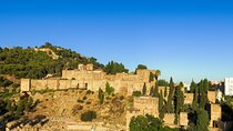 Private Tour Historical Center and Alcazaba of Malaga with tickets