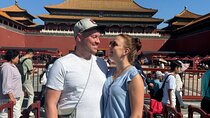 Explore Beijing's Tiananmen,Forbidden city andMutianyu with guide