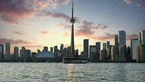The Best of Downtown Toronto: A Unique Walking Adventure