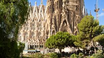 Tailored Barcelona Tour: Sagrada Familia, Casa Batlló & Pedrera