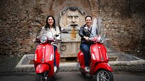 Rome: Vespa Tour with Professional Photoshoot