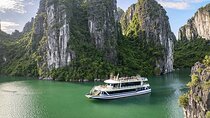 Ha Long Bay Luxury Cruise from Hanoi with Jacuzzi & Local Lunch
