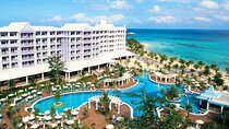Montego Bay Airport and Riu Ocho Rios Bay Private Shuttle
