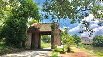 Duong Lam Ancient Village & Thay Pagoda Private Cultural Day Trip
